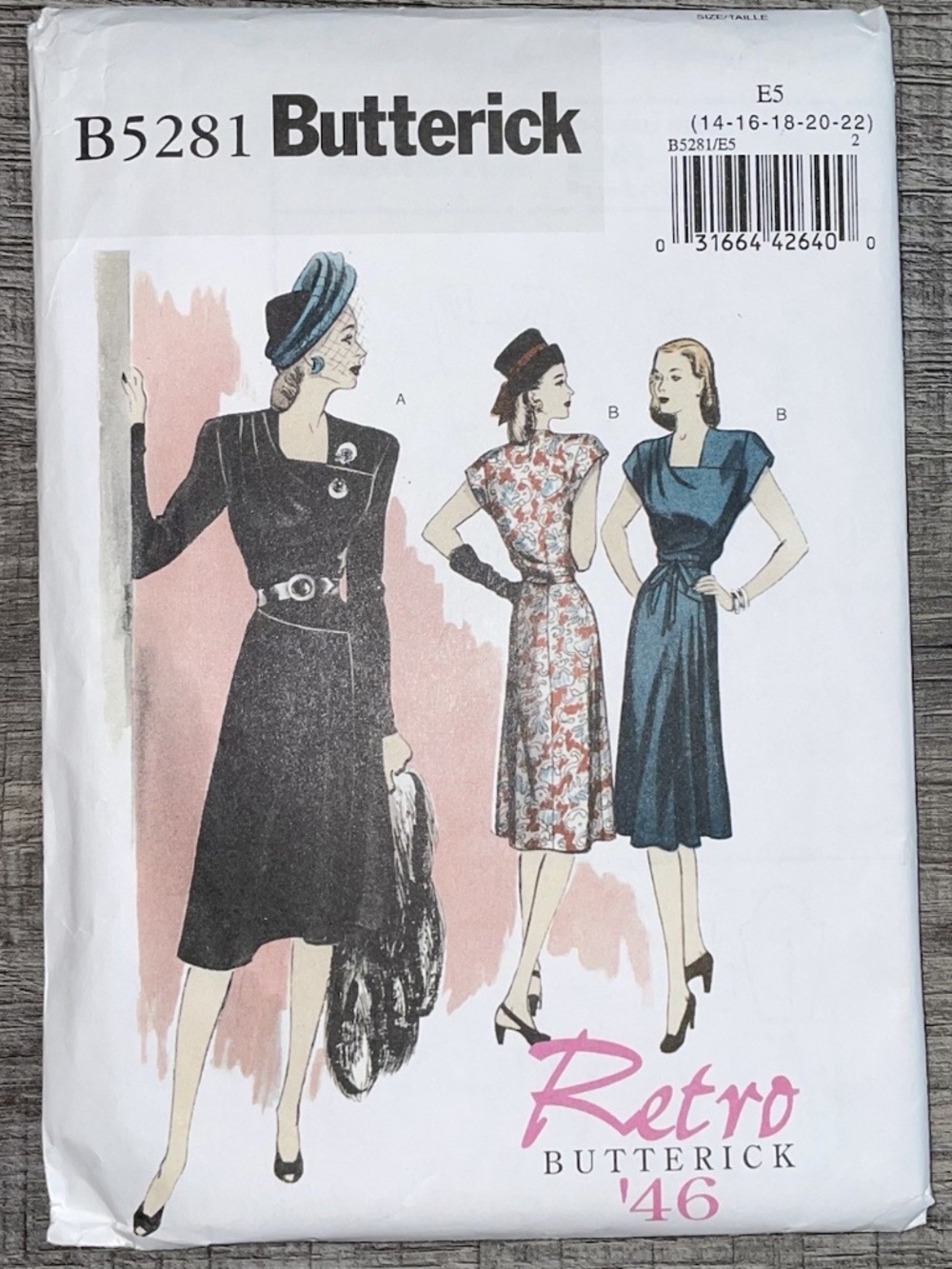 Butterick  B5281  Retro Dress Pattern Sizes 14-22 UNCUT 1946 Fitted Midi Design